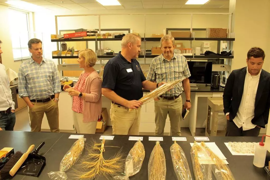 Earth's Harvest partnerships